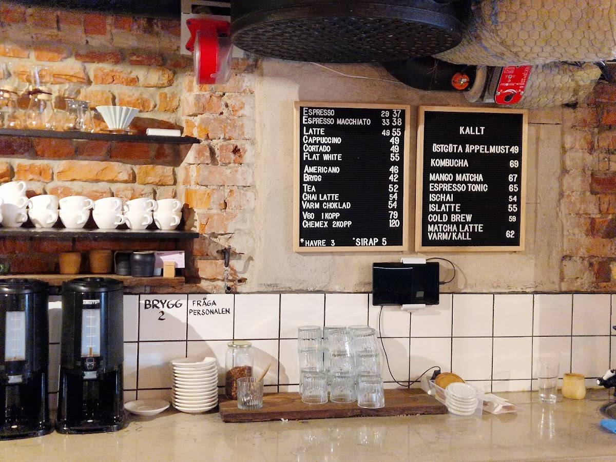 Simon's Roastery & Bakery меню