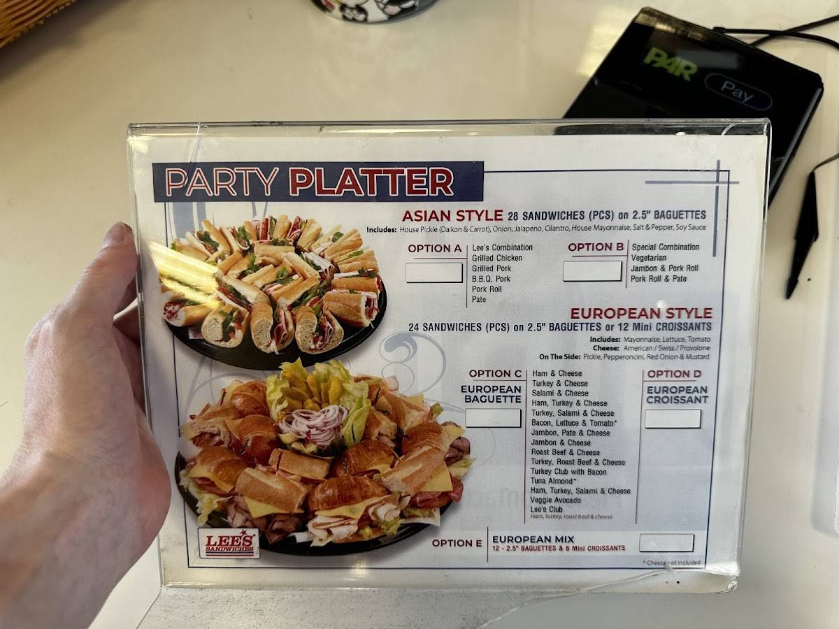 Lee's Sandwiches меню