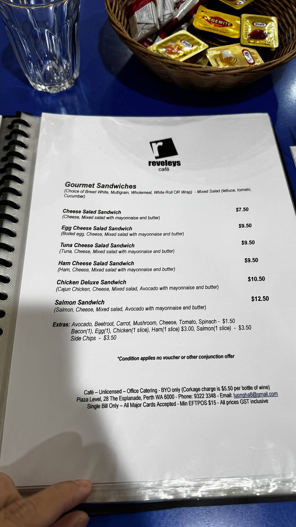 Reveleys Cafe меню