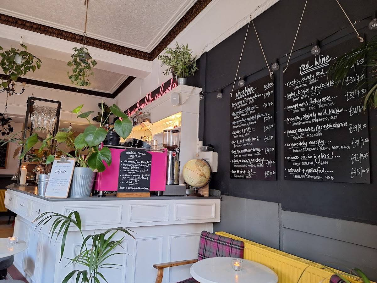 Abode Café Bar меню