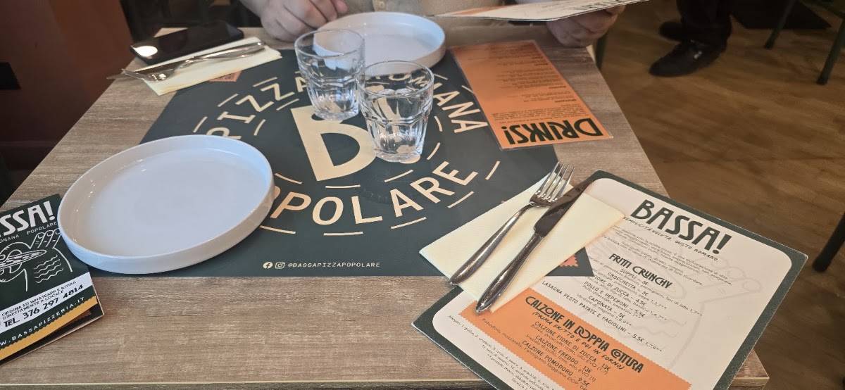 Bassa Pizzeria меню