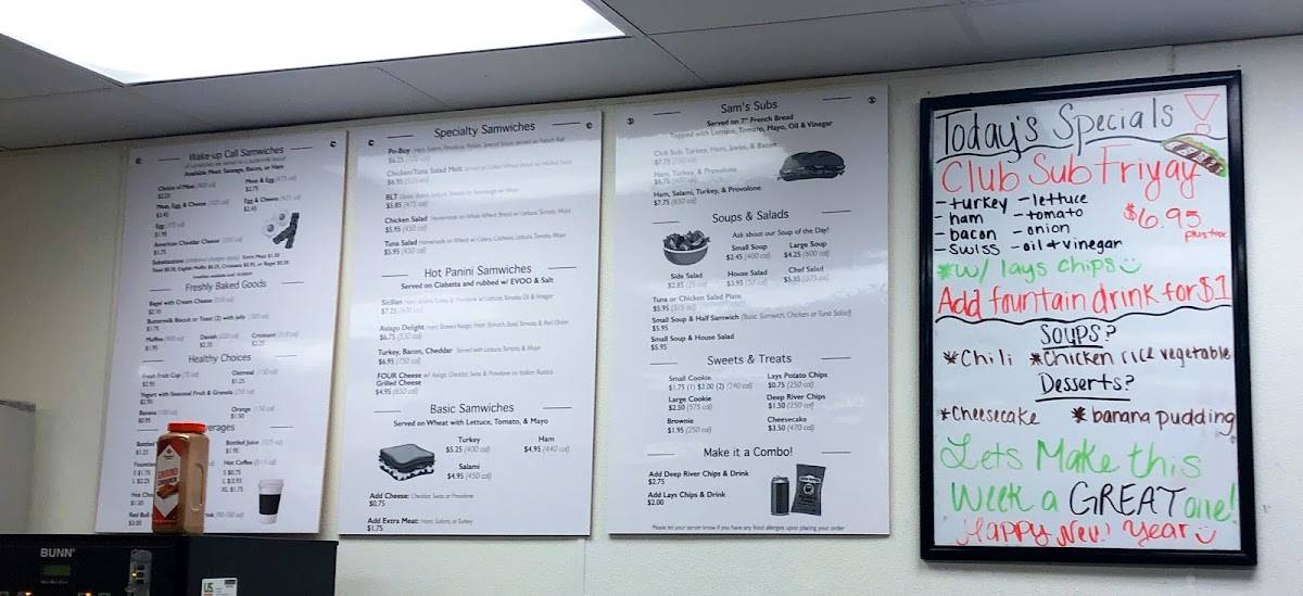 Courthouse Deli меню