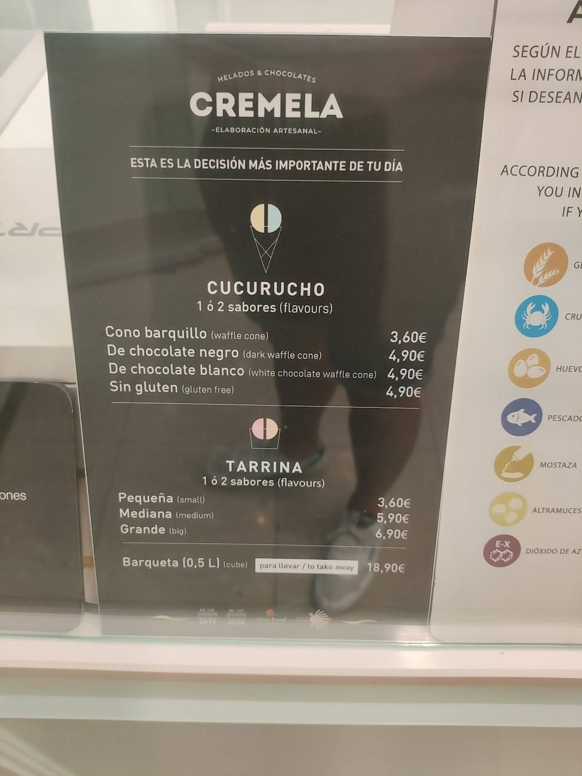 Cremela Helados y Chocolates меню