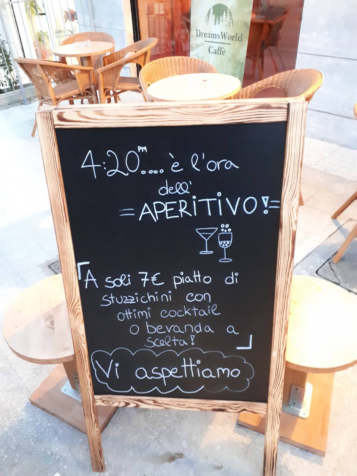 DreamsWorld Caffè меню