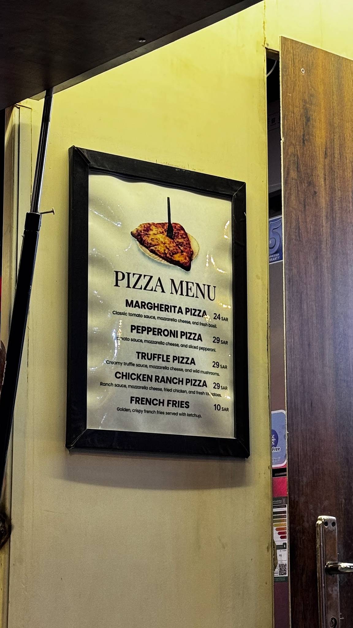 Lutrix PIZZA SLICES меню