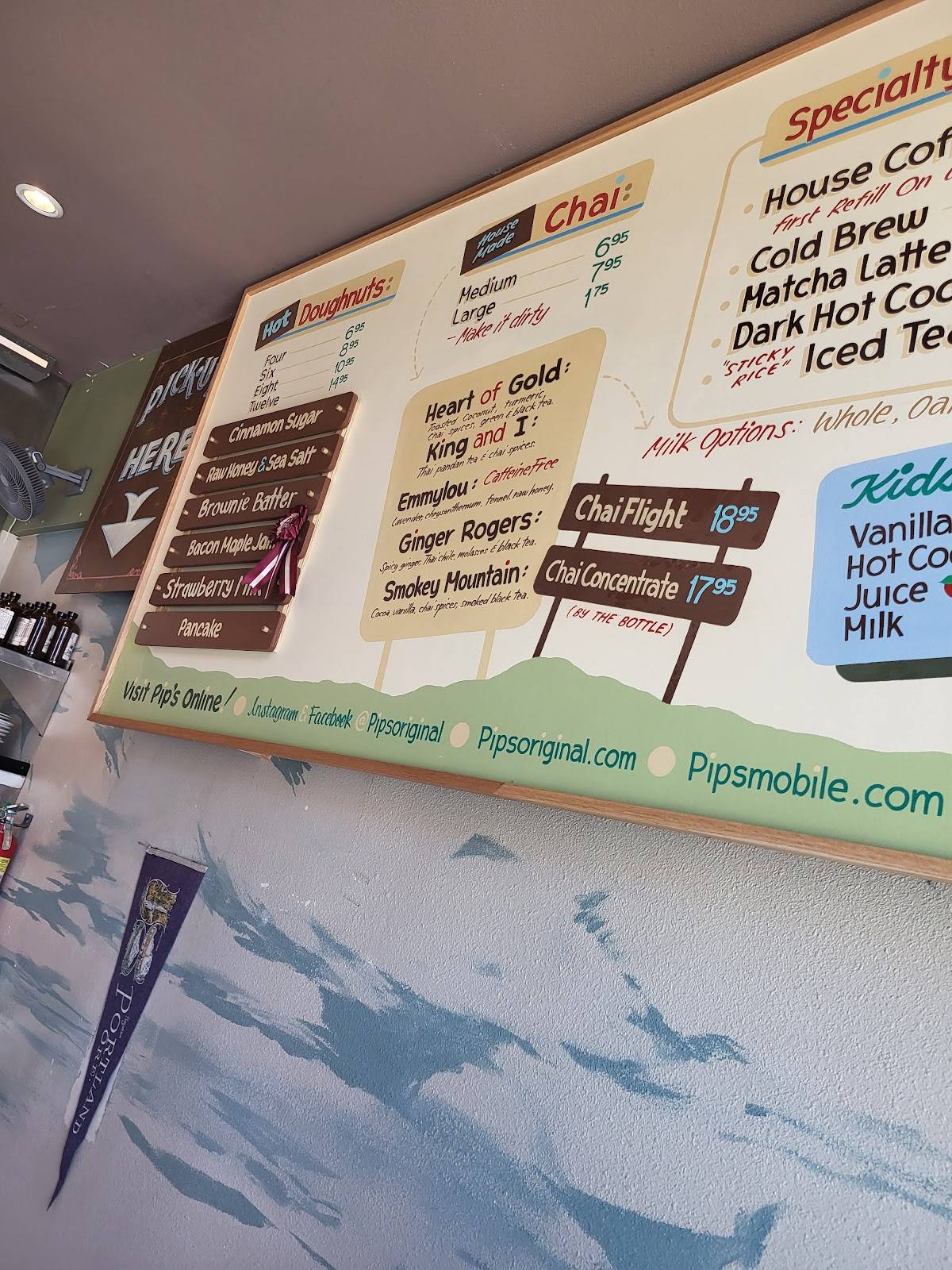 Pip's Original Doughnuts & Chai меню