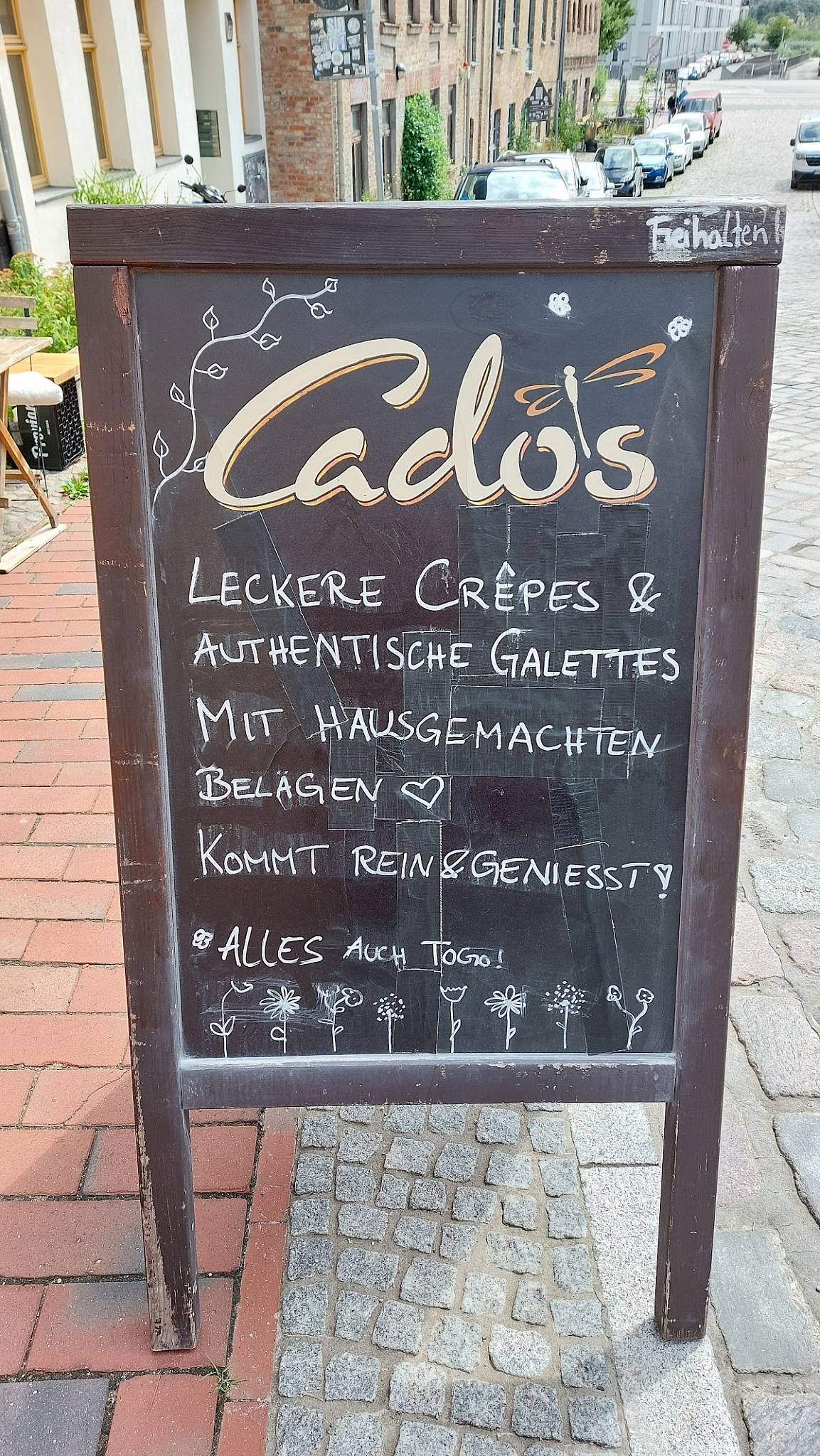 Cado's Café & Crêperie меню